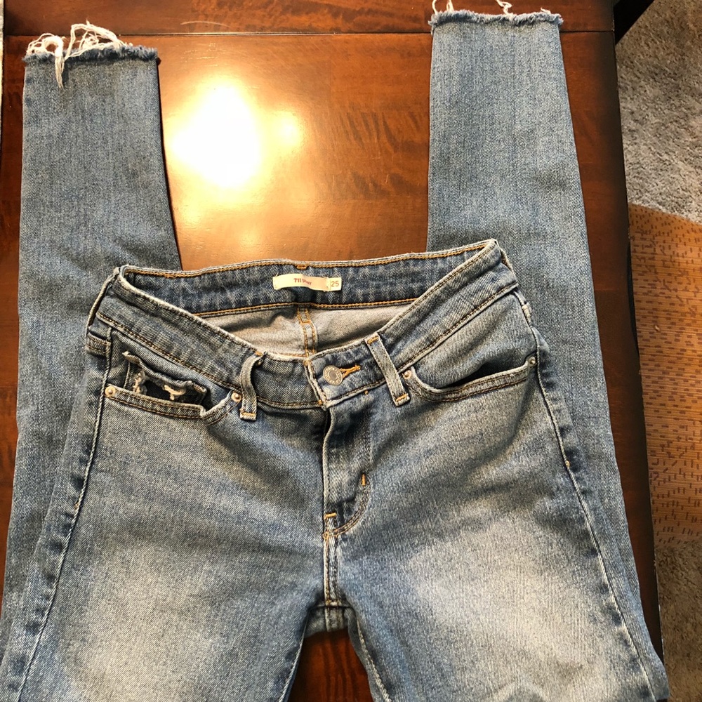 Levi’s 711 skinny jeans